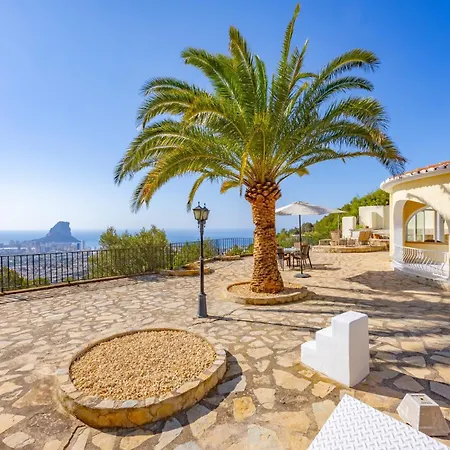 Alicia - Plusholidays Villa