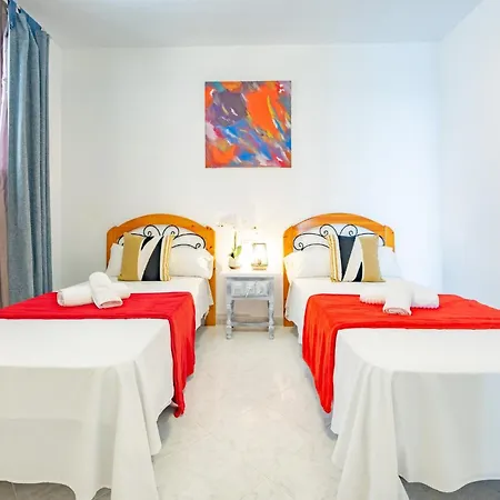 Alicia - Plusholidays * Calp