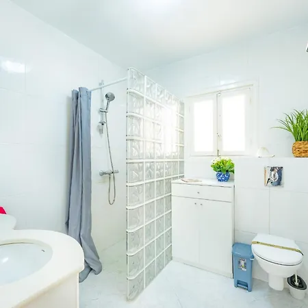 Alicia - Plusholidays