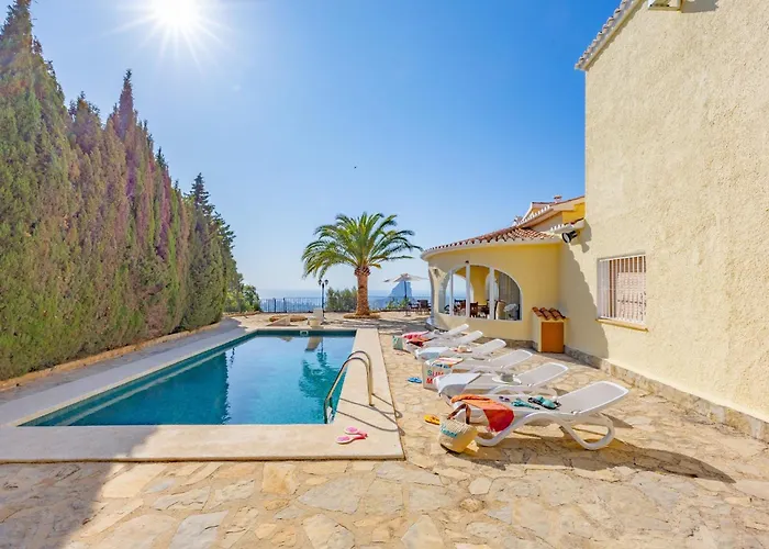 Alicia - Plusholidays Vila *