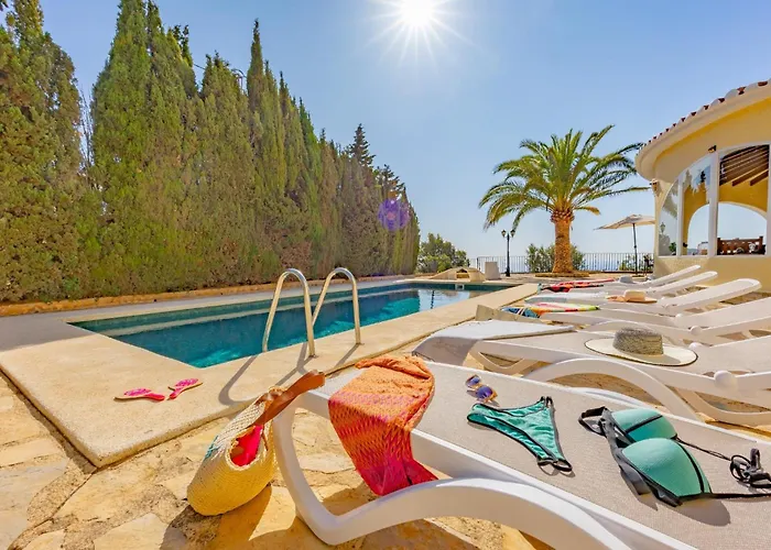 Vila Alicia - Plusholidays *