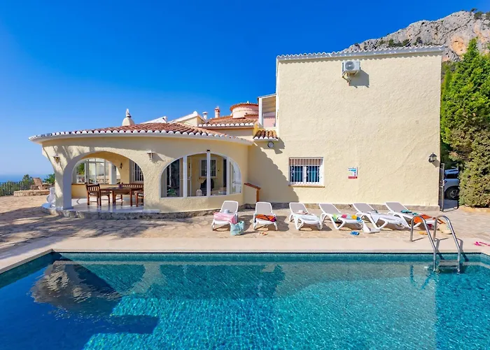 Alicia - Plusholidays Vila Calpe