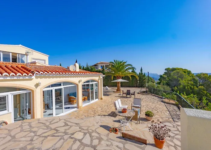 Alicia - Plusholidays Vila Calpe