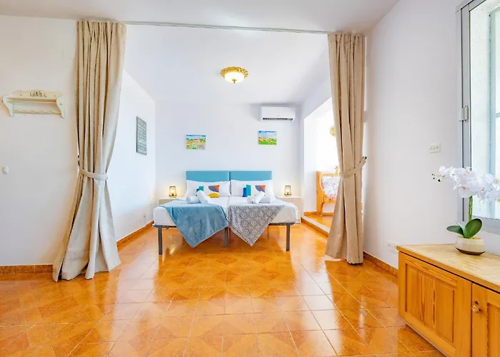 Alicia - Plusholidays Vila