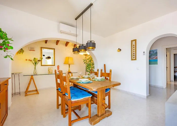 Alicia - Plusholidays Calpe