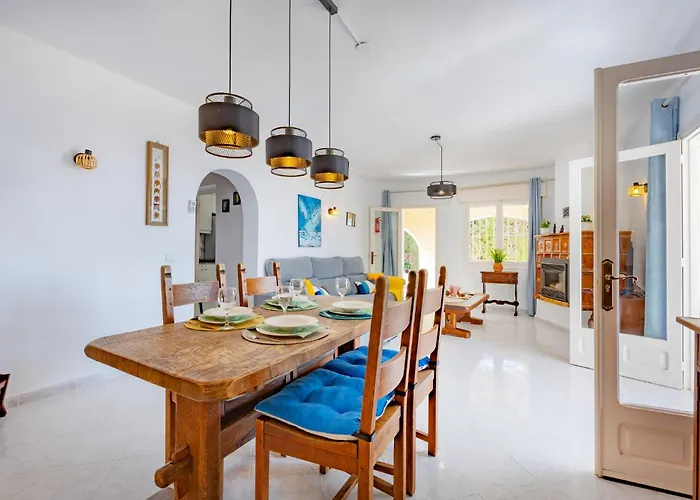 Alicia - Plusholidays * Calpe