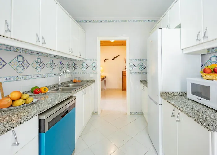 Alicia - Plusholidays Vila *