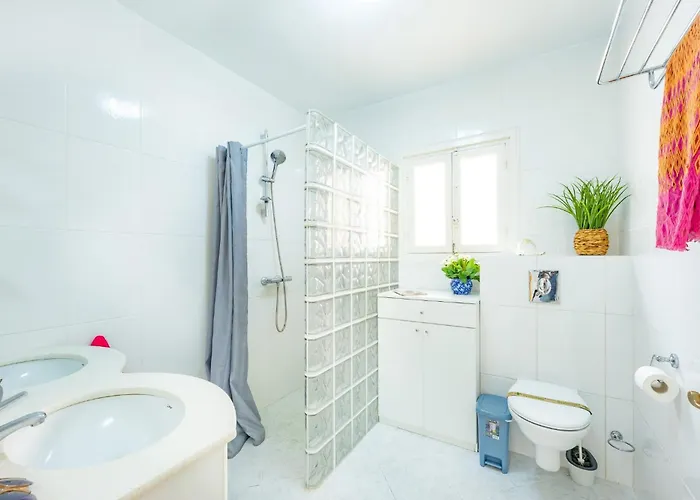 Alicia - Plusholidays